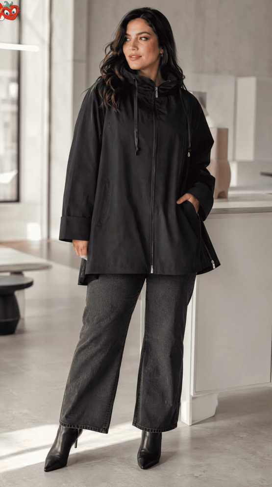 curvy_model_wearing_black_hooded_jacket
